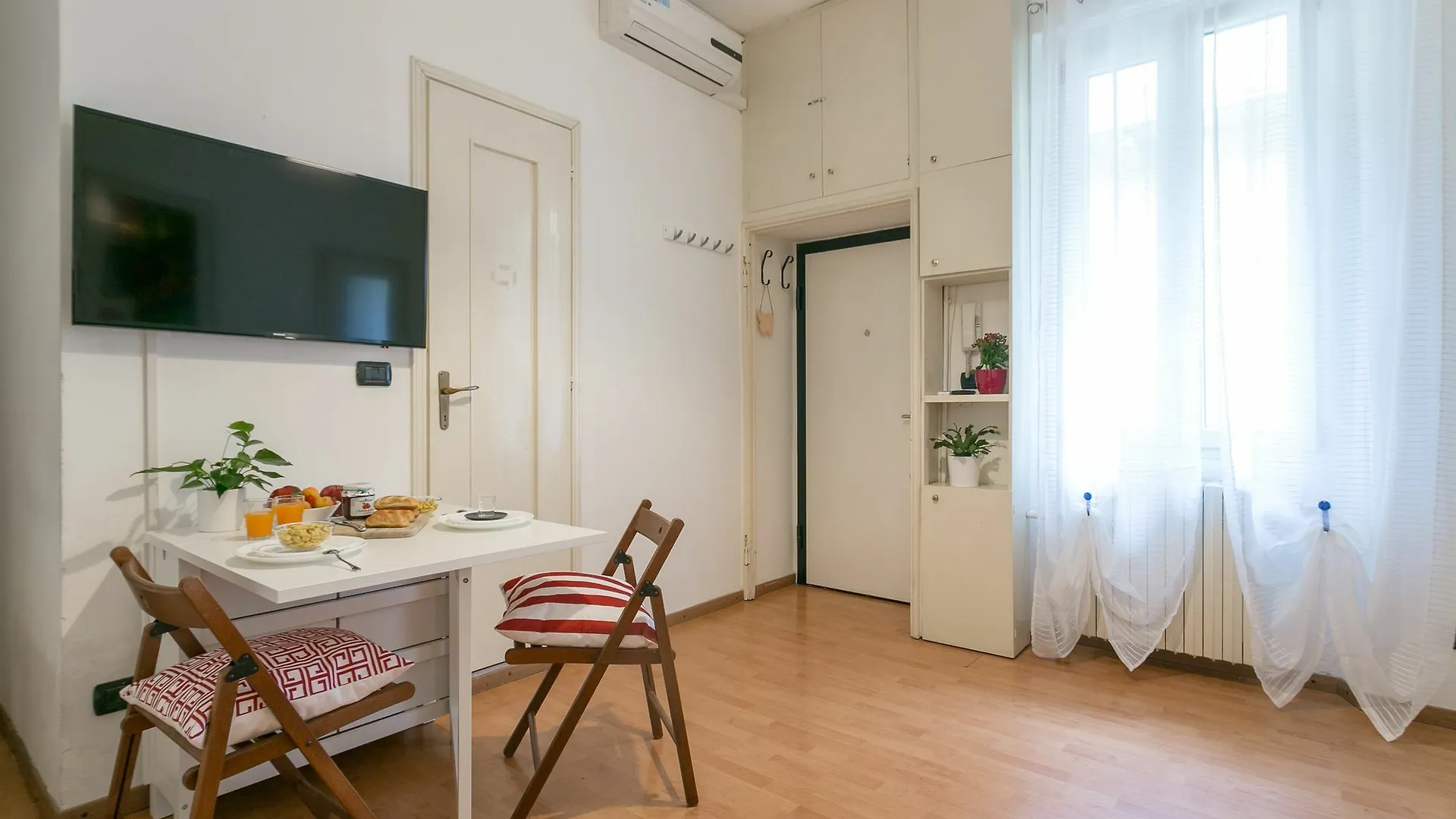 Tortona Swing Apartment Milan 0*,  Italy